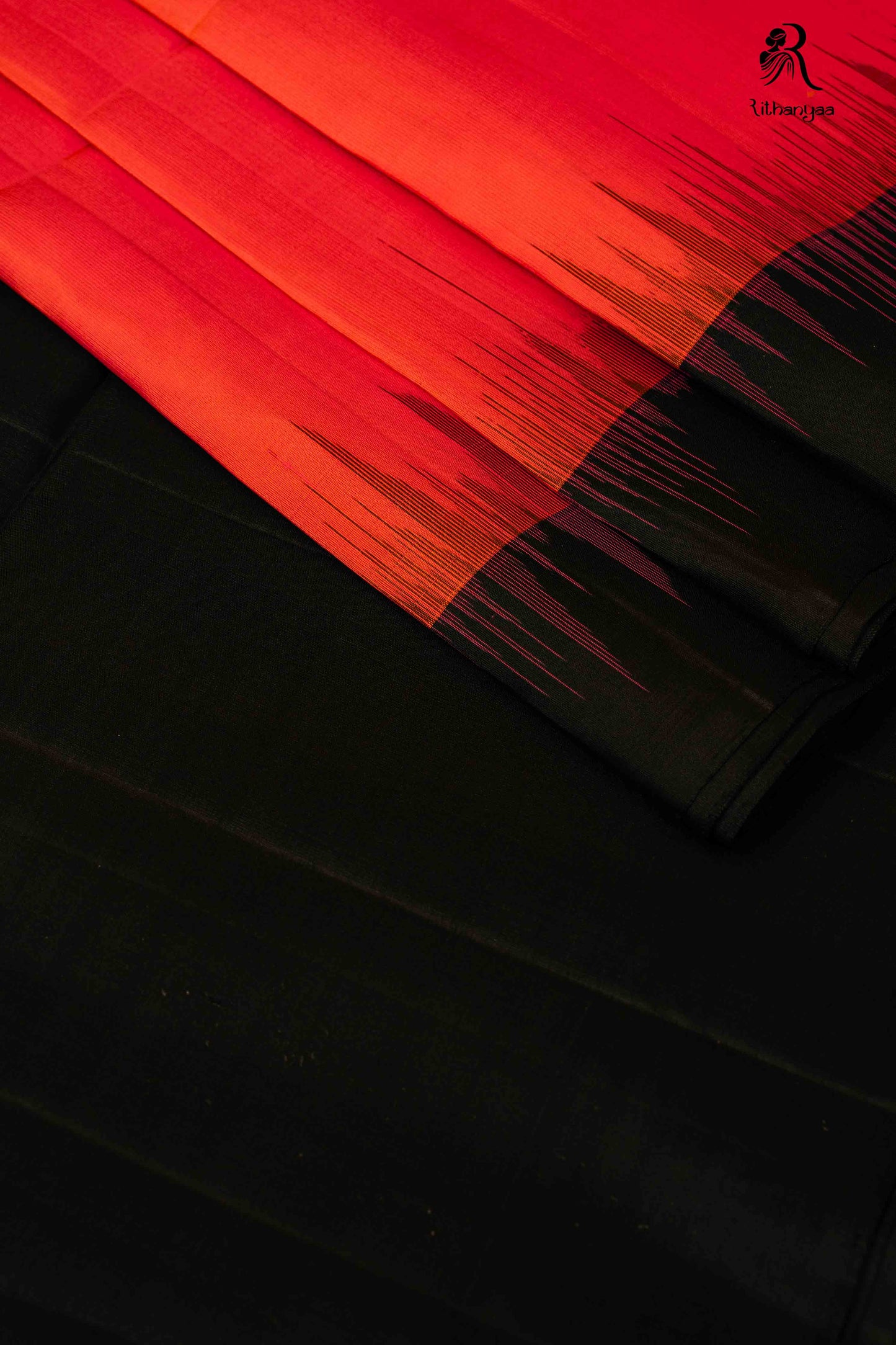 Yogini Red & Jet Black - Pure Soft Silk