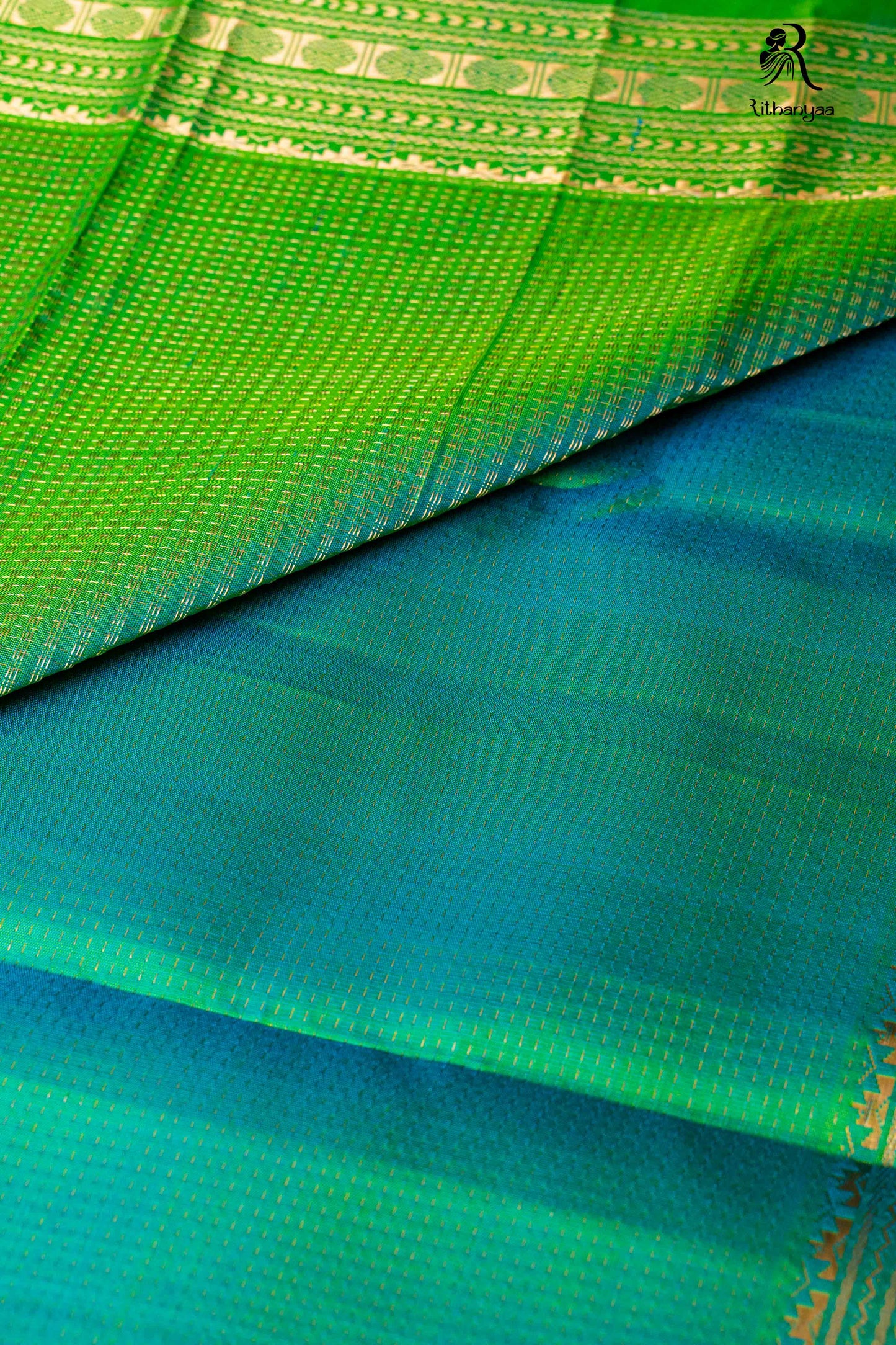 Svetaambara Royal Green - Pure Soft Silk