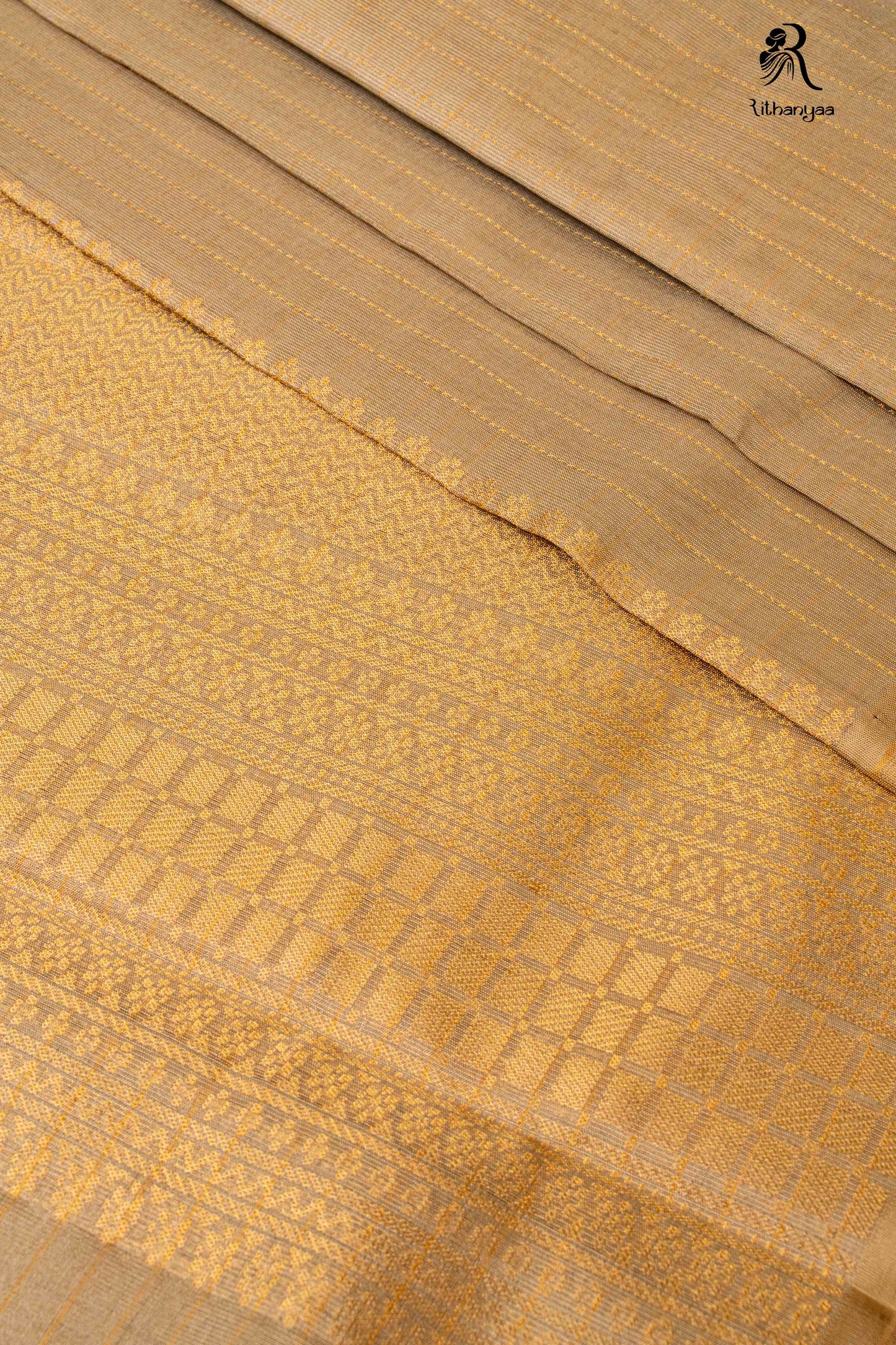Vaarnika Champagne Gold - Pure Soft Silk