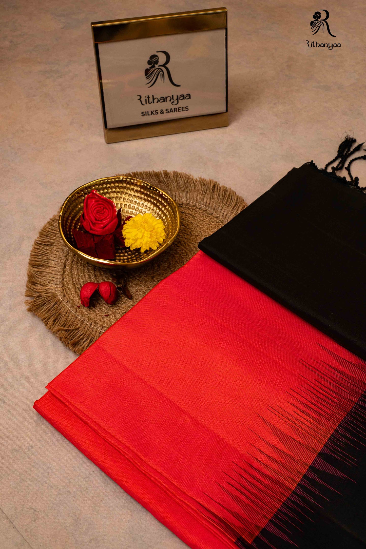 Yogini Red & Jet Black - Pure Soft Silk